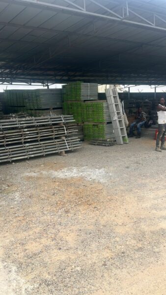 Location de matériel d'échafaudage multidirectionnel