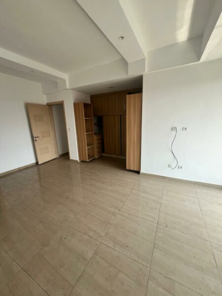 Location d'un appartement 4 pièces de haut standing sur Cocody riviera 4