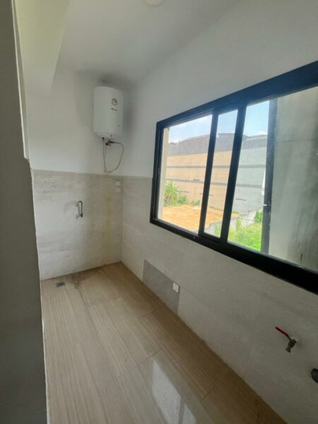 Location d'un appartement 4 pièces de haut standing sur Cocody riviera 4