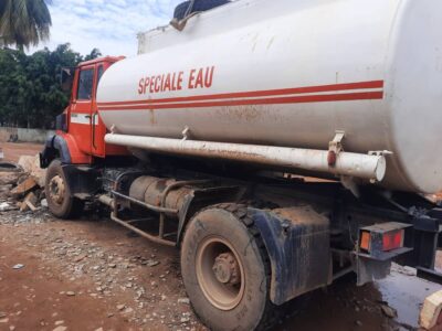Camions citerne d'eau