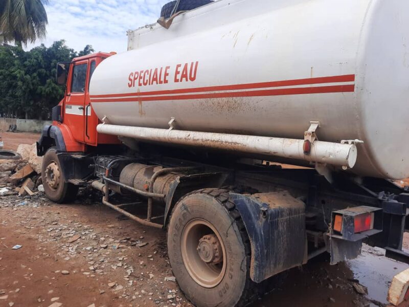 Camions citerne d'eau