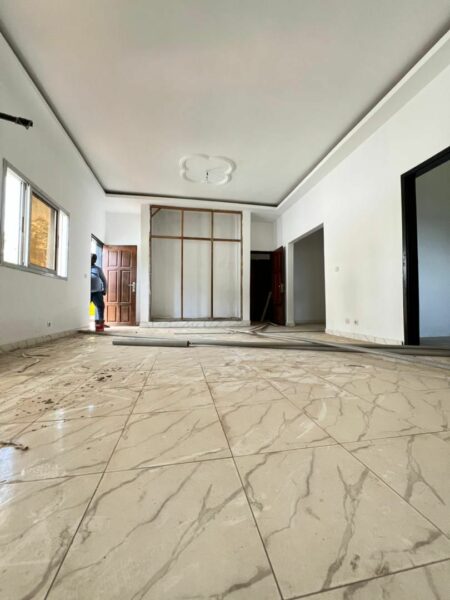 Maison à louer à Bingerville