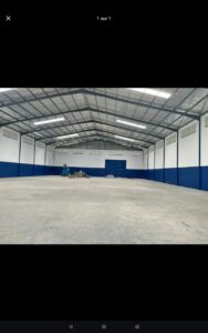 Entrepôt à louer à Koumassi