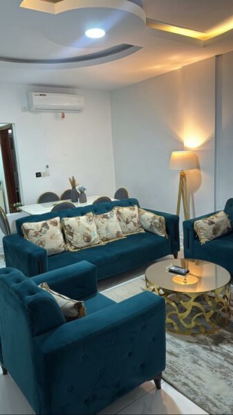 Location 2 pièces à Abata