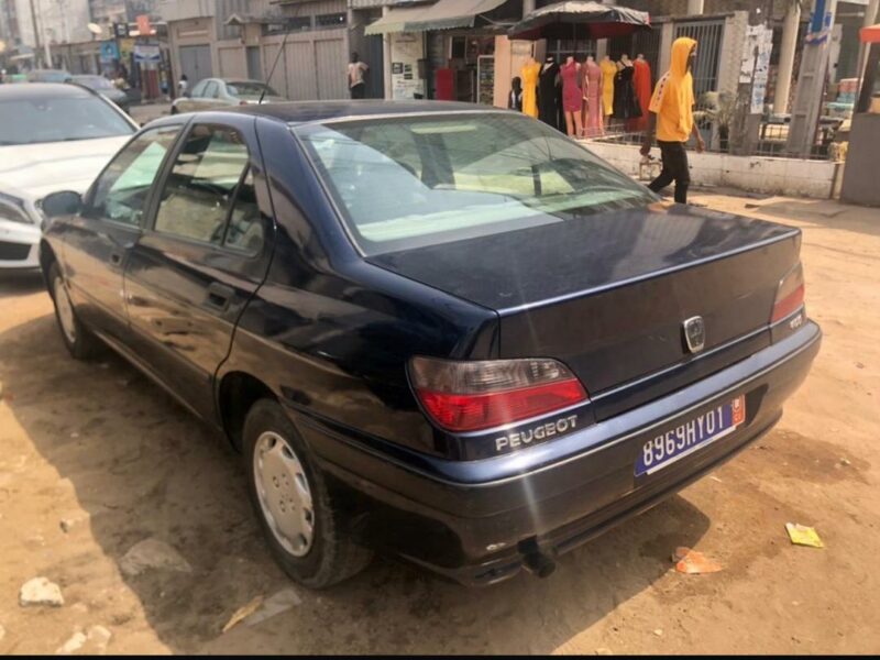 Location d'une Peugeot 407 Manuelle