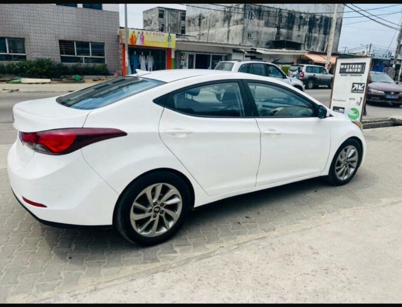 Location Hyundai Elantra