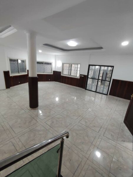 Location d'une très grande villa de 14 chambres à la Riviera Palmeraie