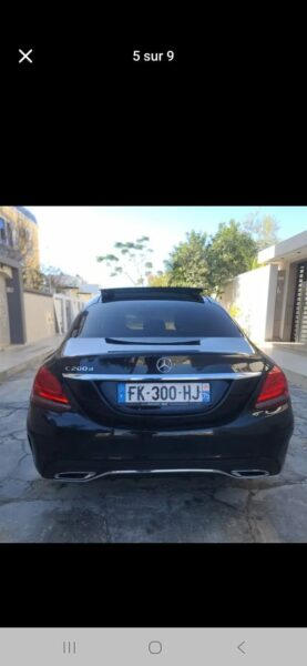 Mercedes E200 à louer