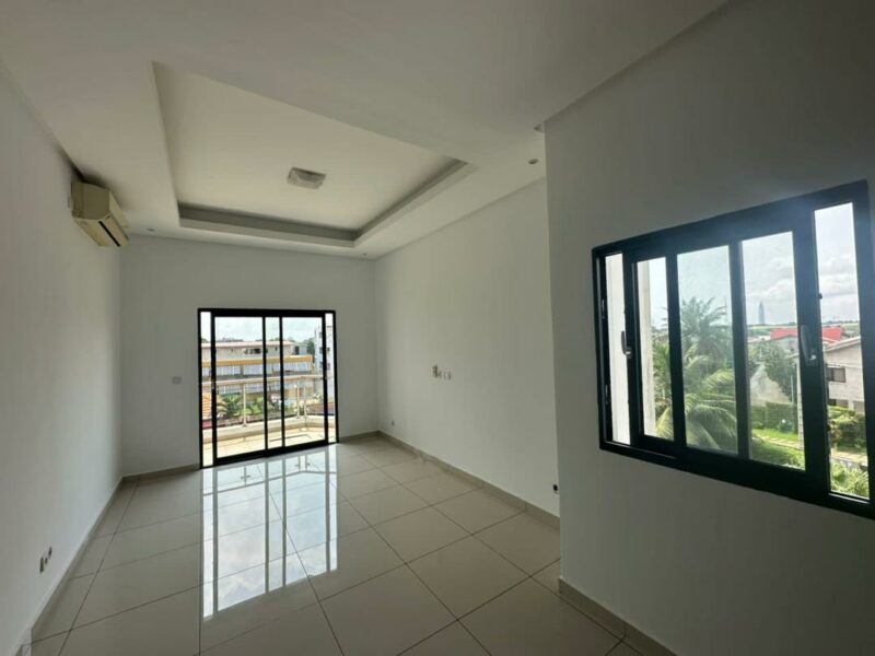 Villa 5 pièces à louer à Bassam