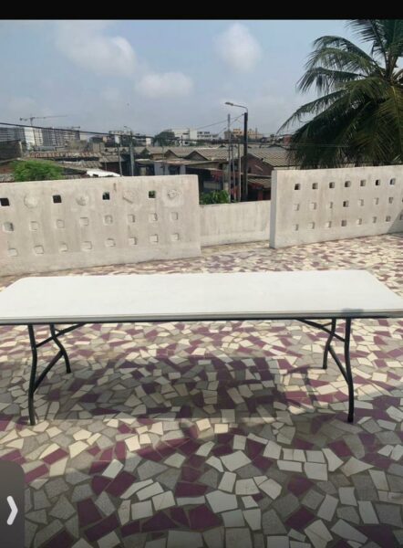 Location de tables et chaises pour vos évènements