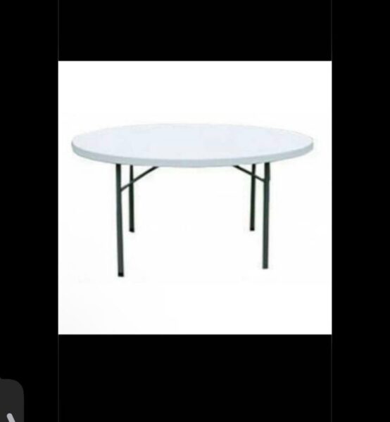 Location de tables et chaises pour vos évènements