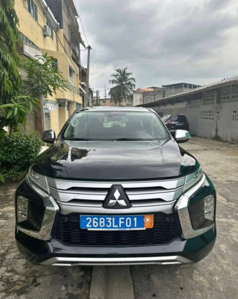 Location de Mitsubishi Pajero sport