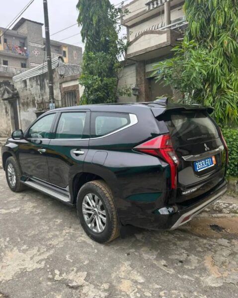 Location de Mitsubishi Pajero sport