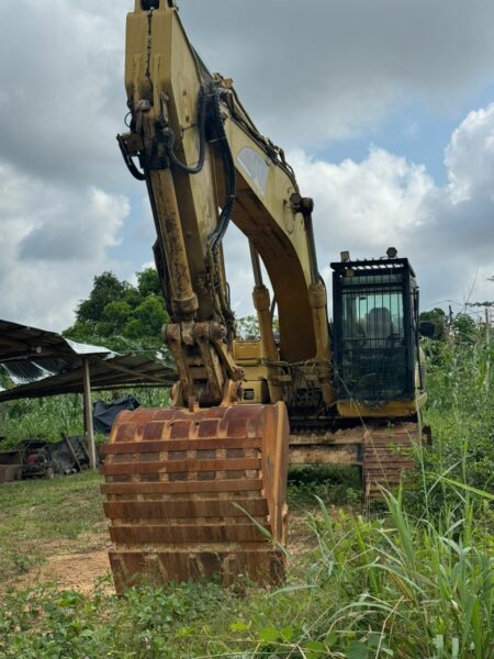 Location d'une pelle hydraulique sur Abidjan