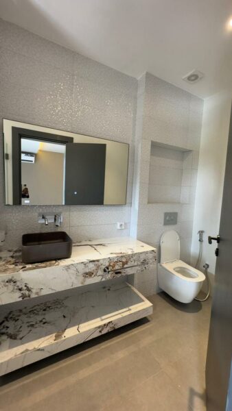 Location d'un appartement au standing à la Riviera Bonoumin