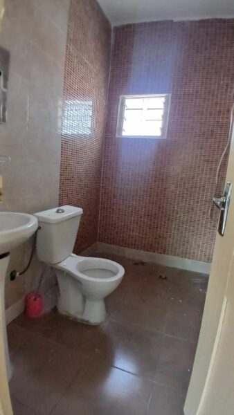 Location d'une Villa Duplex 4 pièces à Cocody Abata