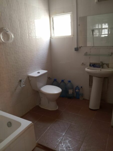 Location d'une Villa Duplex de 5 pièces à Cocody