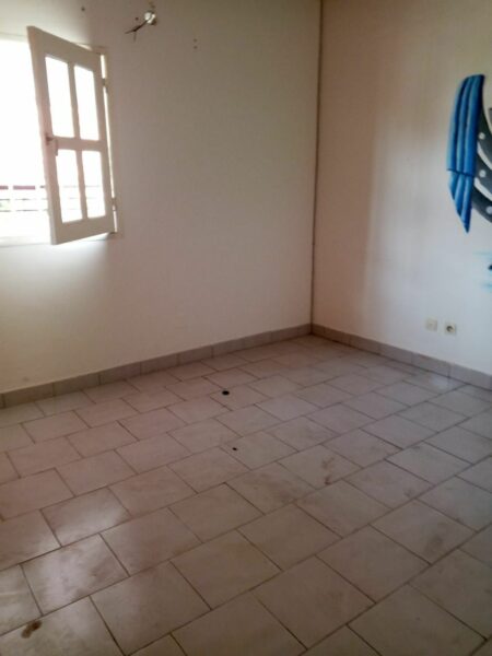 Location d'une Villa Duplex de 5 pièces à Cocody