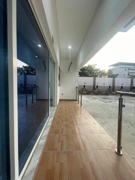 Appartement 3 pièces à louer au rez-de-chaussée sur Bingerville