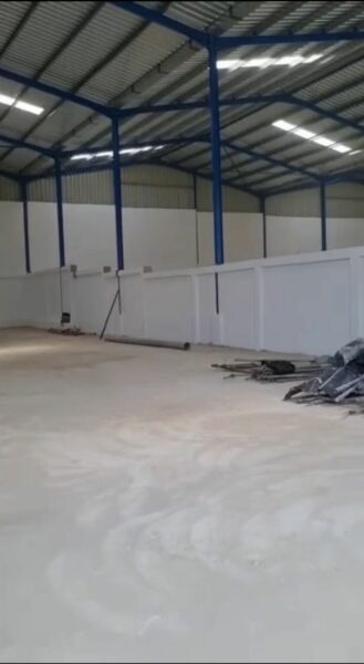 Entrepôt à louer sur abatta