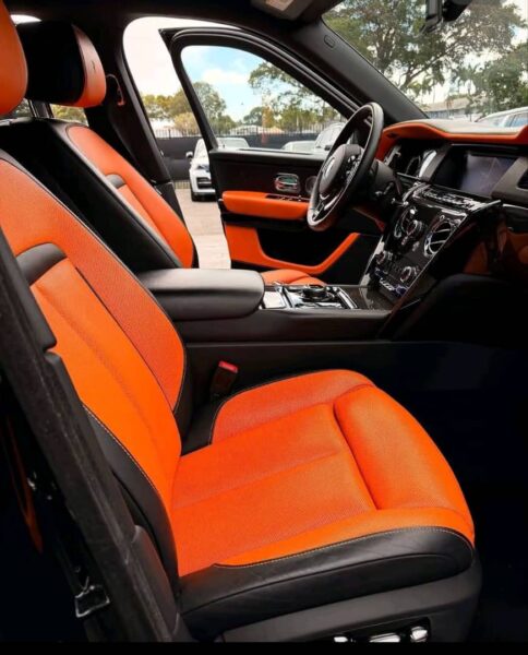 Location d'une Roll Royce Cullinan