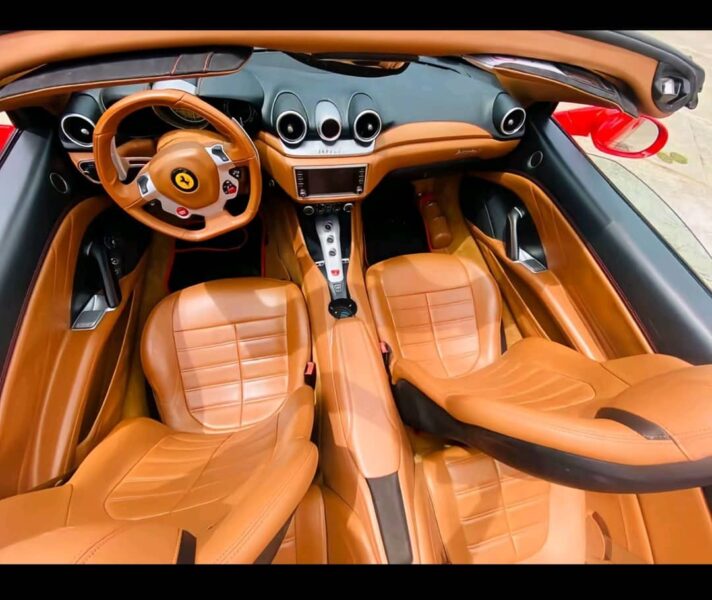 Location d'une Ferrari California