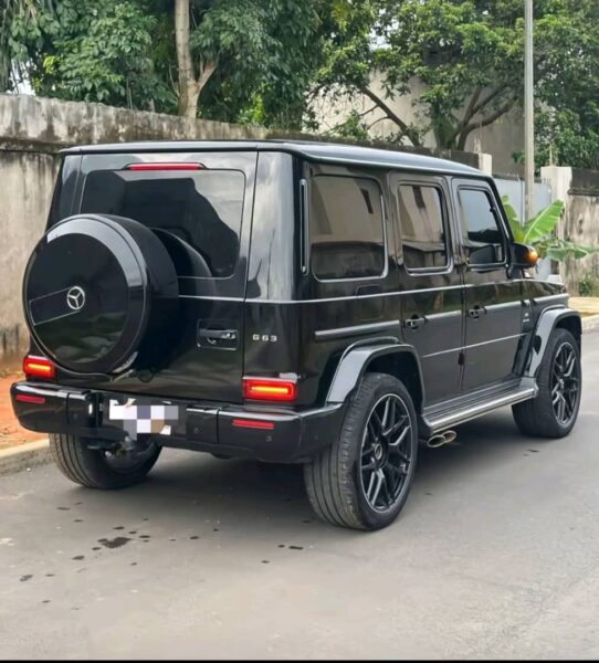 Location d'une Class G63 AMG sur Abidjan