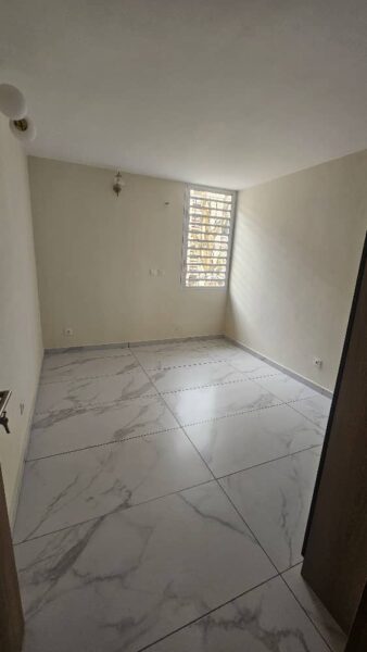 Location d'un appartement 3 pièces haut standing sur Adjamé