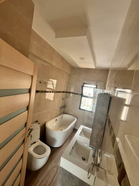 Location d'un appartement 4 pièces de haut standing sur Cocody riviera 4