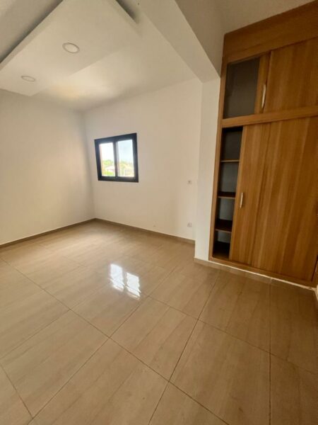 Location d'un appartement 4 pièces de haut standing sur Cocody riviera 4