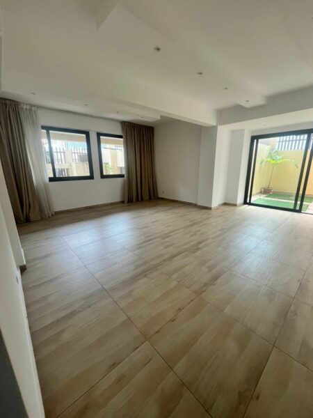 Location d'un appartement 3 pièces de haut standing sur Cocody