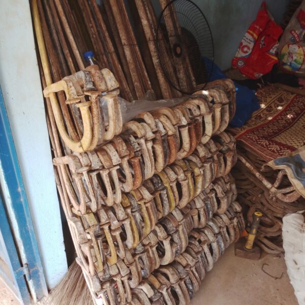 Location et vente de serre-joints sur Abidjan