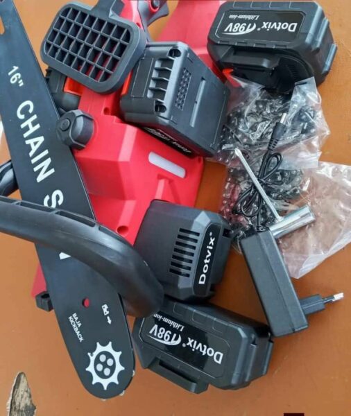 Location d'une tronçonneuse électrique sur Abidjan