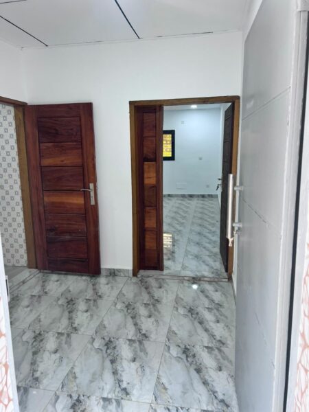 Location d'un 3 pièces de haut standing sur Agboville