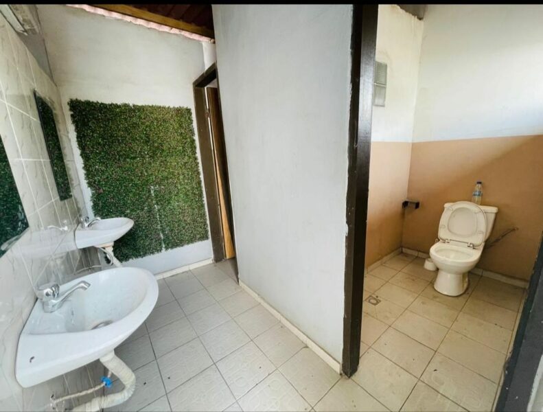 Location d'espace commercial sur Faya