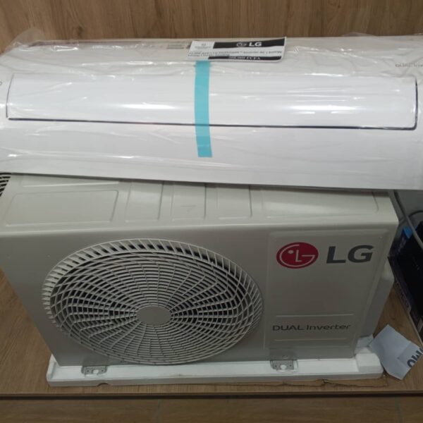 Installateur de climatiseur professionnel