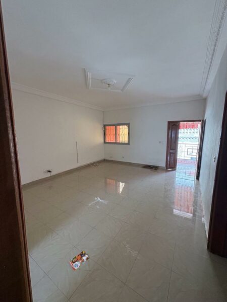 Location d'appartement de 3 pièces à louer sur Grand Bassam