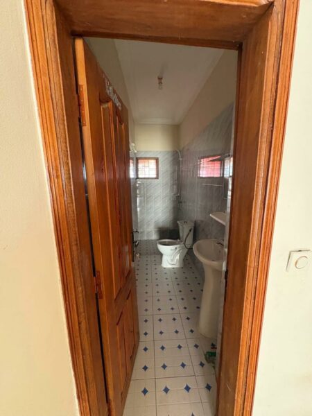 Location d'appartement de 3 pièces à louer sur Grand Bassam