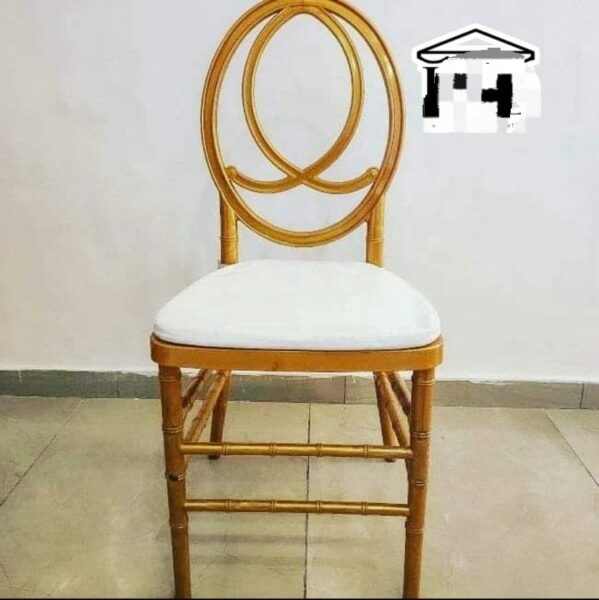 Location de chaise et tables pour évènements