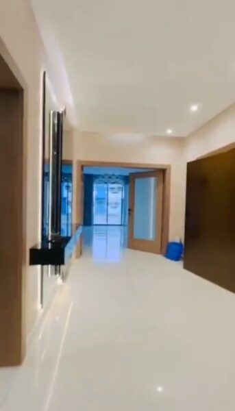 Location d'un appartement 5 pièces de haut standing sur Marcory zone 4