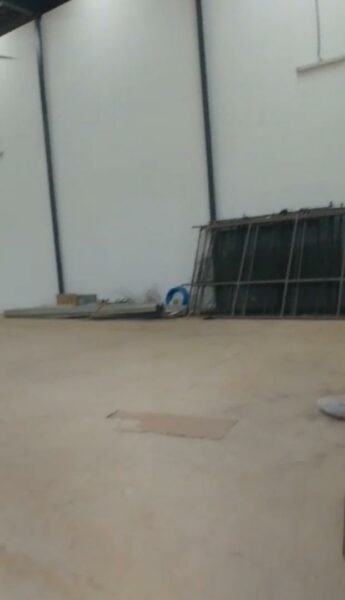 Entrepôt à louer sur Yopougon Zone industrielle