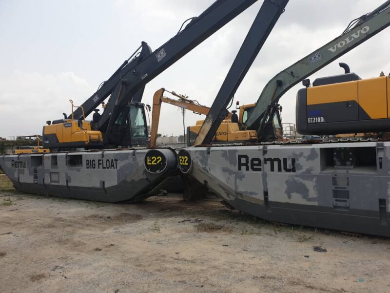 LOCATION DE PELLE HYDRAULIQUE AMPHIBIE VOLVO