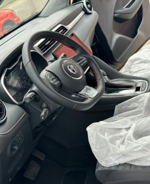 Location d'une sublime MG sur Abidjan ZS