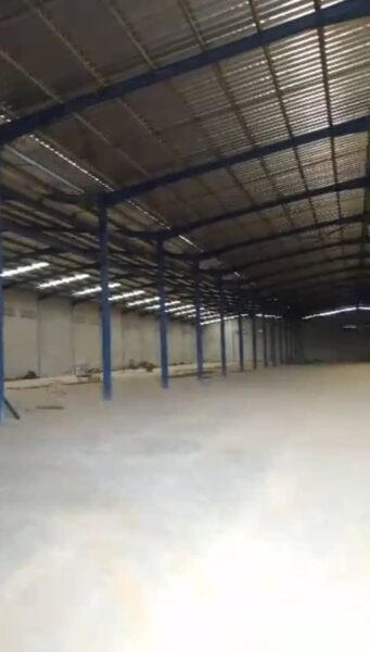 Location d'entrepôt sur Yopougon