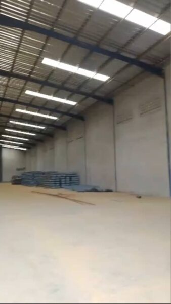 Location d'entrepôt sur Yopougon