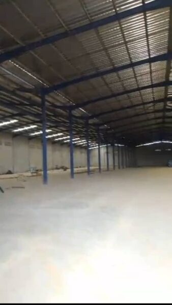 Location d'entrepôt sur Yopougon