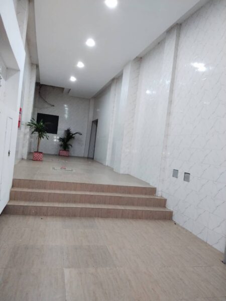 Appartement 3 pièces – 120 m² – Grand-Bassam (Carrefour Aka, côté autoroute Abidjan)