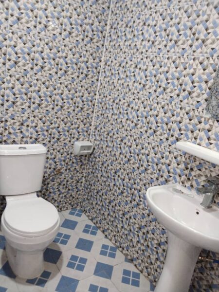 Appartement 3 pièces – 120 m² – Grand-Bassam (Carrefour Aka, côté autoroute Abidjan)