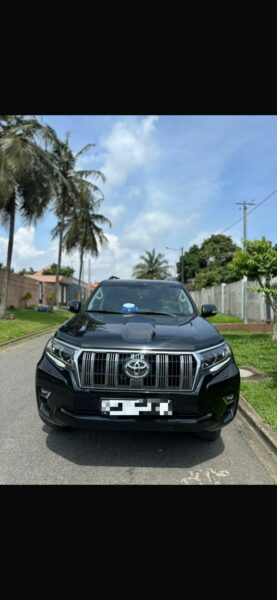 Location de Toyota Prado sur Abidjan
