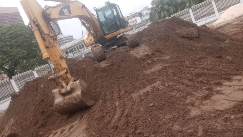 Location d'une pelle hydraulique